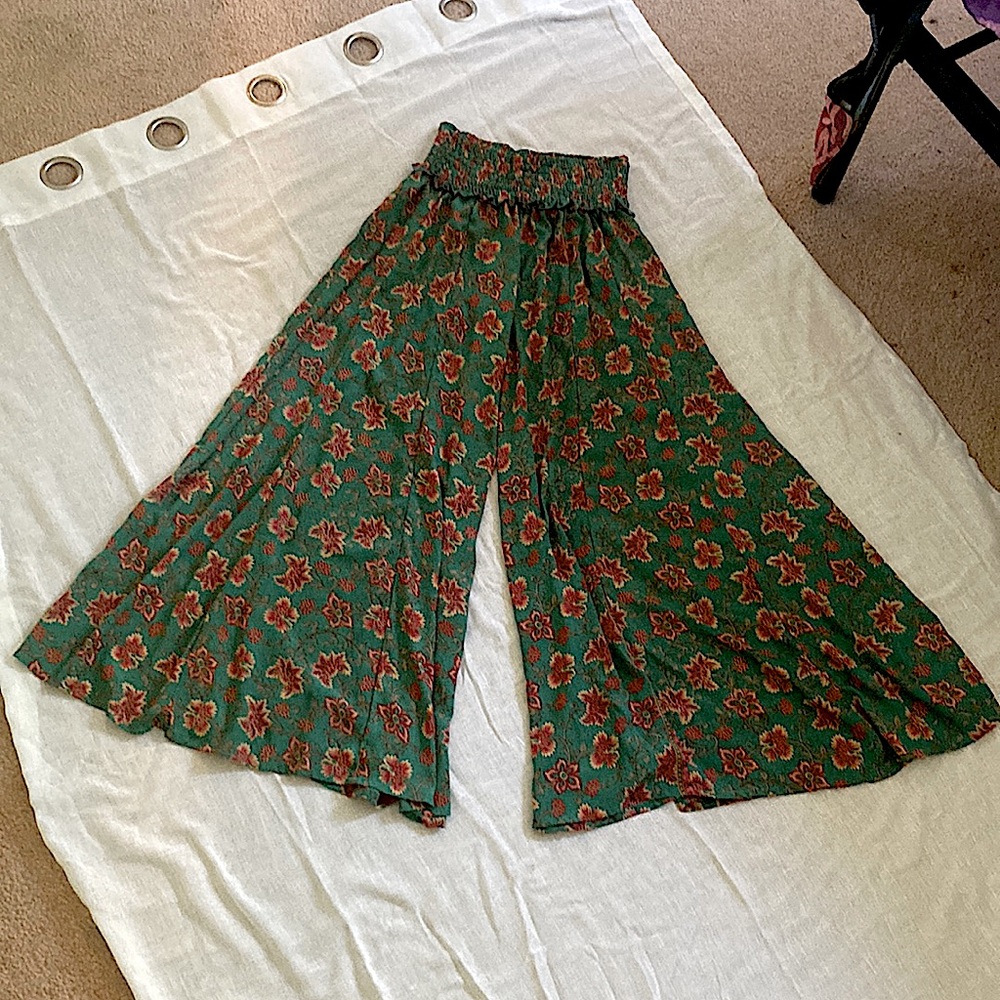 “ flowy Pants “